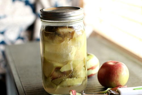 Aceto di mele fatto in casa 