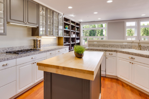 Expert Kitchen Cleaning: 15 Tips for a Germ-Free & Sparkling Kitchen