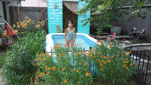 12 Expert Backyard Cleaning Tips for a Relaxing Outdoor Space