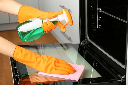 Expert Guide: Effortless Oven Cleaning for a Sparkling Kitchen