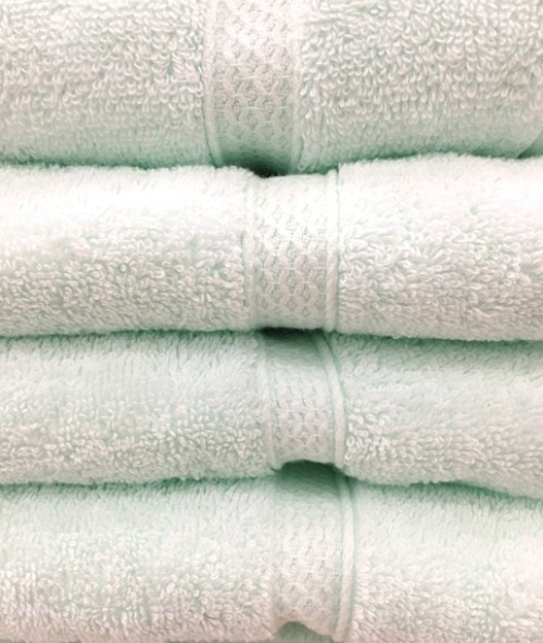 Quick & Easy Bathroom Cleaning Hacks for Busy Schedules