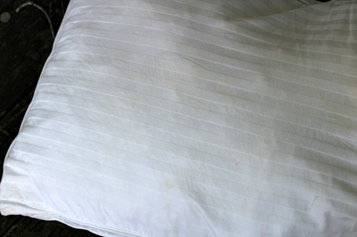 Revive Your Pillows: A Complete Guide to Washing in a Washing Machine