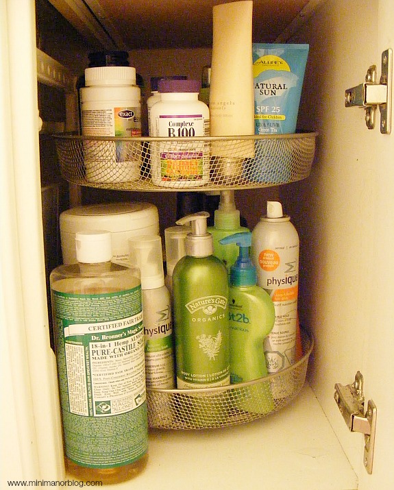 Small Bathroom Organization: 14 Space-Saving DIY Ideas