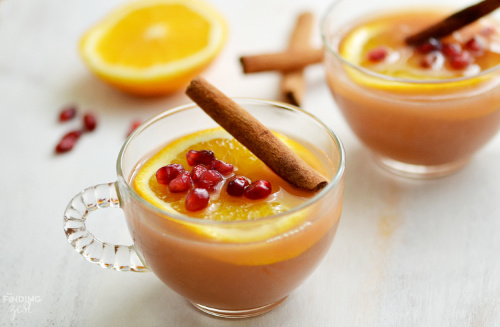 Festive Christmas Drinks: 20 Delicious Recipes for the Holidays
