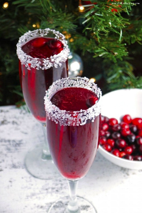 Festive Christmas Drinks: 20 Delicious Recipes for the Holidays