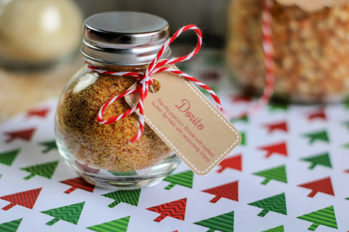 DIY Popcorn Gift Set: Homemade Seasonings for Movie Nights
