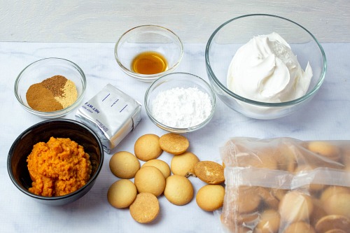 Mini Pumpkin Cheesecake Sandwich Cookies - Easy Fall Treat