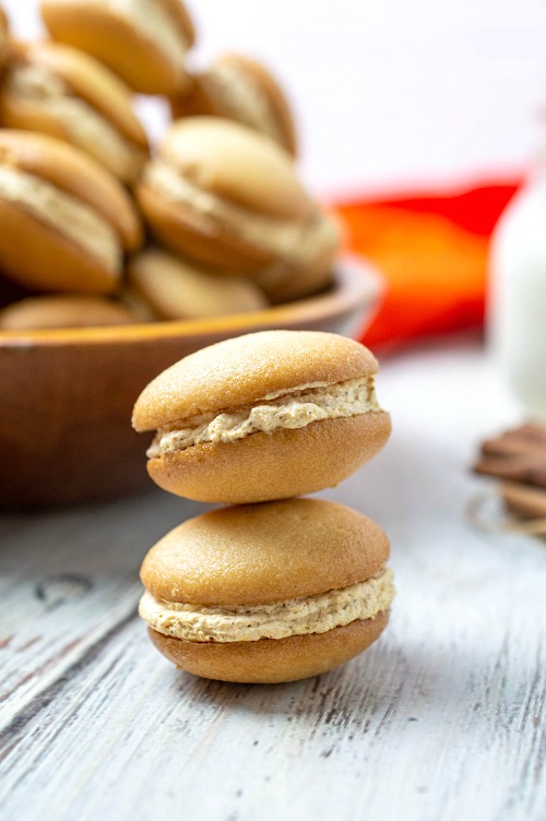 Mini Pumpkin Cheesecake Sandwich Cookies - Easy Fall Treat