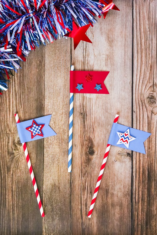 Easy Red, White & Blue Layered Drink Recipe + DIY Straw Flags