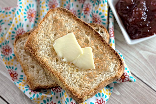 Easy No-Knead Homemade English Muffin Bread Recipe
