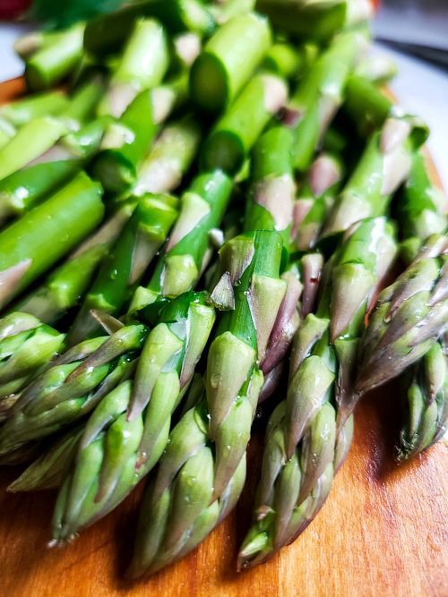 Asparagus Balsamic Fettuccine Salad in a Jar - Easy Spring Recipe