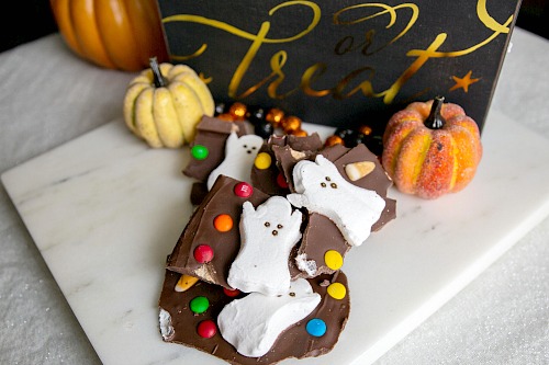 Easy Halloween Milk Chocolate Bark with Boo Toppings
