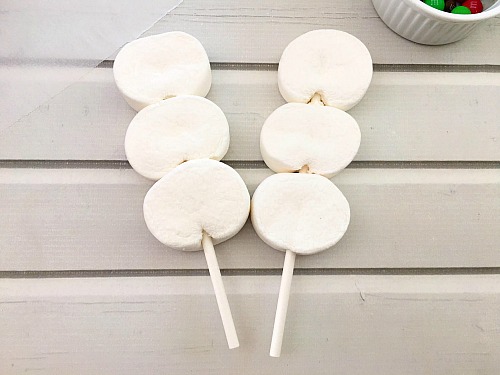DIY Snowman Marshmallow Pops: A Festive Winter Activity