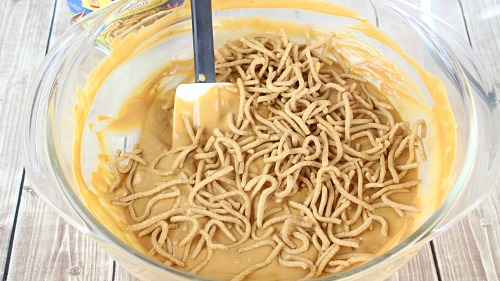 Easy No-Bake Autumn Haystacks: A Delicious Fall Candy Recipe