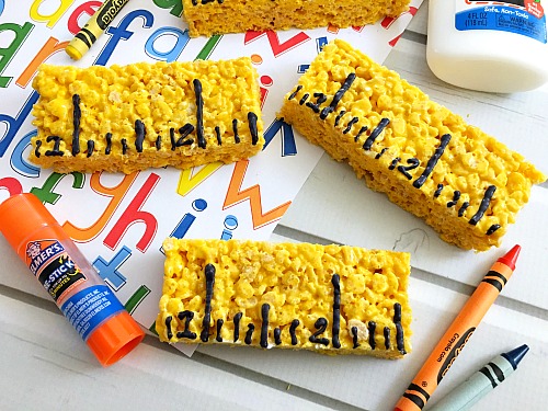Easy No-Bake Ruler Rice Krispies Treats for Back to School
