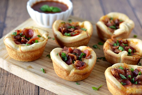 Easy Mini Pizza Muffins: A Crowd-Pleasing Appetizer Recipe