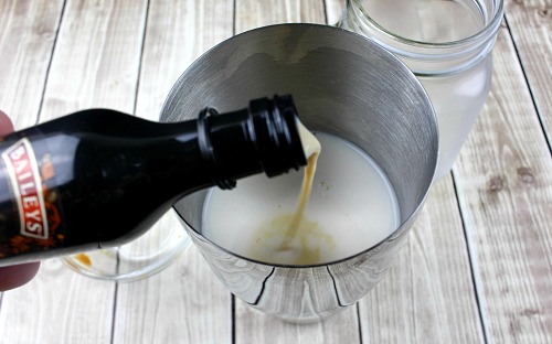 Creamy Pumpkin Spice Mudslide Recipe | Easy Adult Cocktail