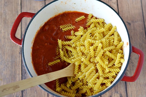 Quick & Easy One-Pot Italian Chicken Pasta - 30 Minute Meal!