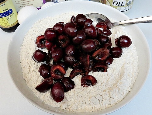 Delicious Cherry Vanilla Bread Recipe | Easy Baking