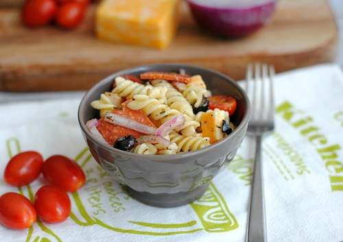 Refreshing Italian Pasta Salad Recipe - No Oven Needed!