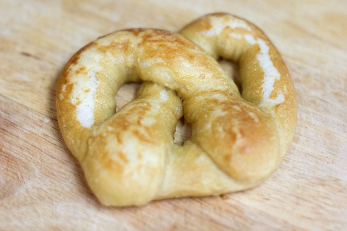 Easy Homemade Soft Pretzels: A Family Favorite Recipe