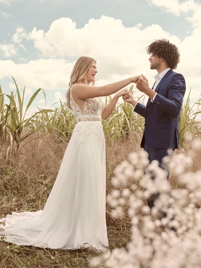 Elegant Beach Wedding Dresses: Chiffon Gowns for Seaside Celebrations