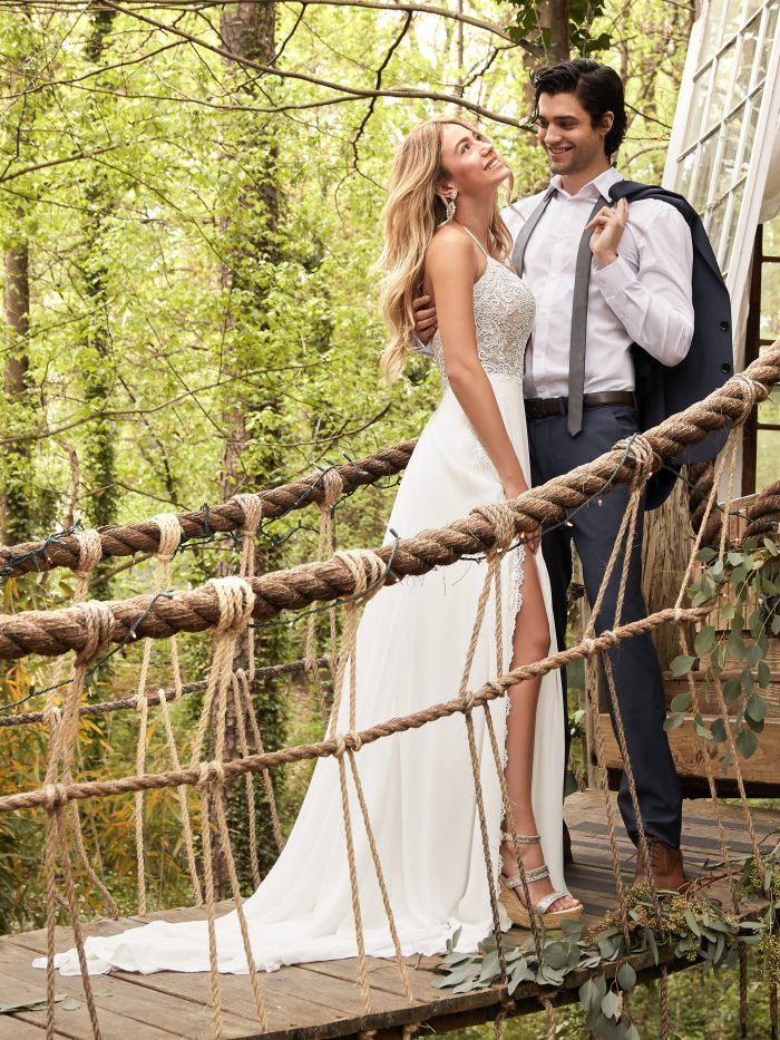 Elegant Beach Wedding Dresses: Chiffon Gowns for Seaside Celebrations