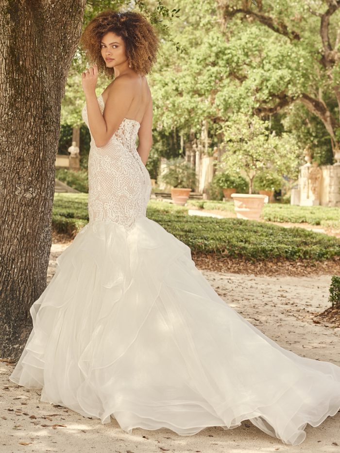 Strapless Wedding Dresses: Styles & Trends for Your Big Day | [Your Brand Name]