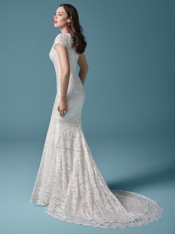 1970s Wedding Dresses: Vintage-Inspired Styles & Trends