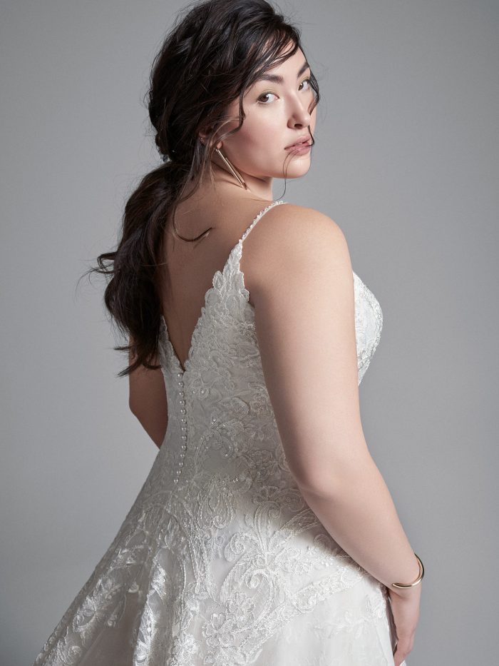 Wedding Dresses for Apple Shapes: Find Your Perfect Fit