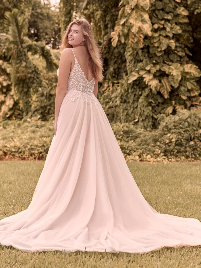 Wedding Dresses for Apple Shapes: Find Your Perfect Fit