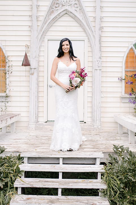 Rustic Country Wedding Inspiration: Pink Accents & Effortless Elegance