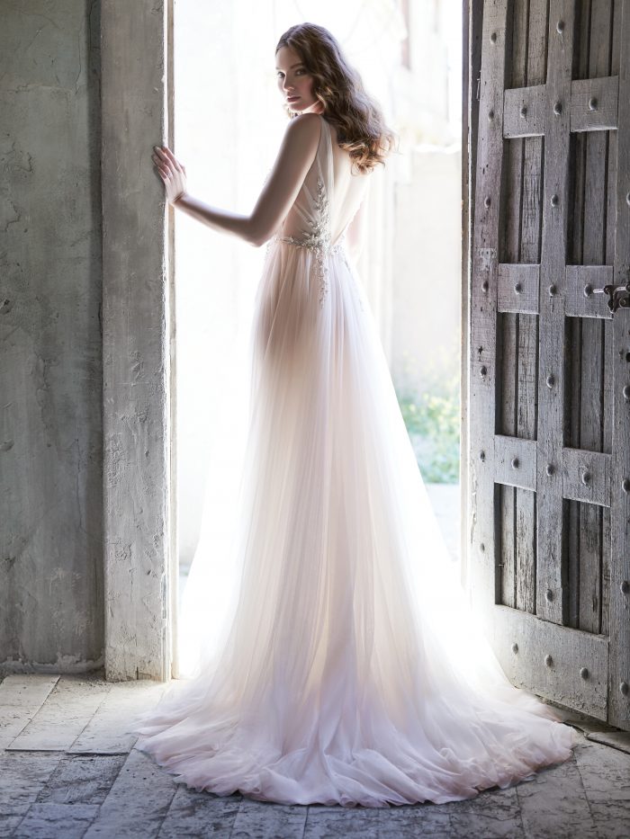 Sparkling Wedding Dresses: Glamorous Gowns for a Dazzling Celebration