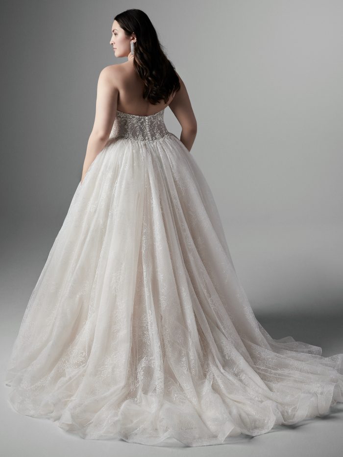Sparkling Wedding Dresses: Glamorous Gowns for a Dazzling Celebration