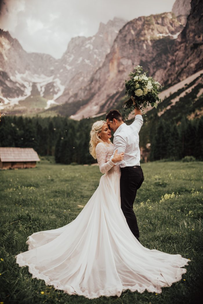 Wedding Dress Budget: How to Afford Your Dream Gown