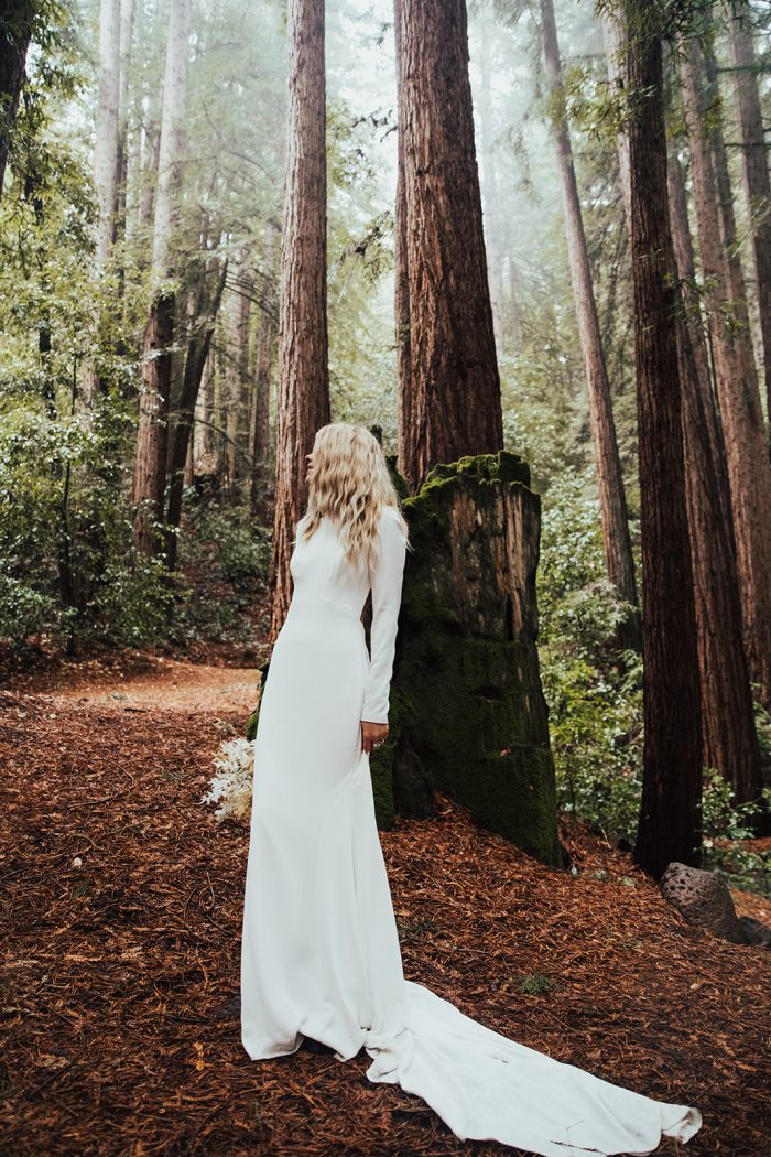 Elegant Winter Wedding Dresses: Top Styles & Trends