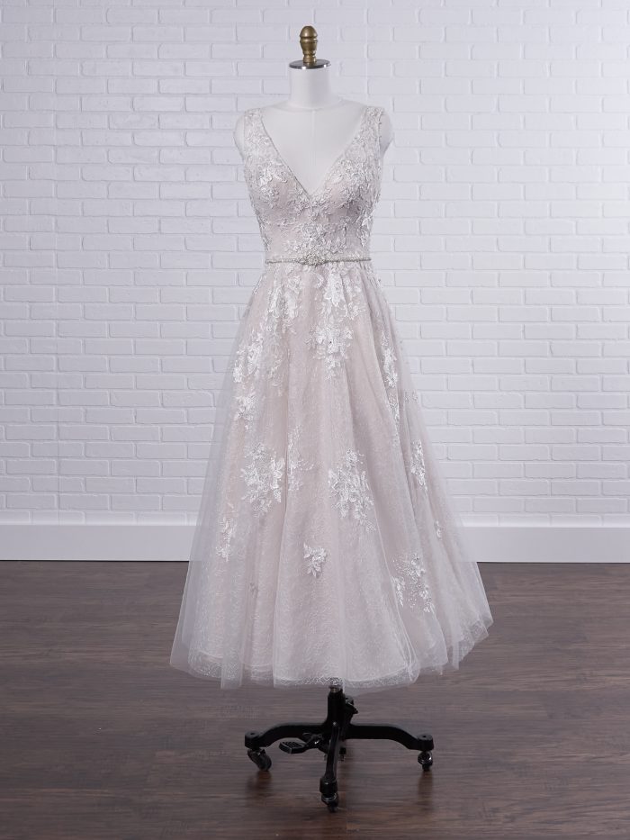 Charming Tea-Length Wedding Dresses for Intimate Weddings