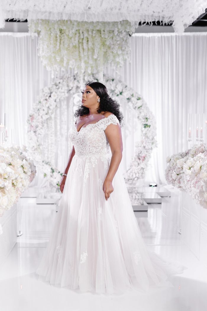 Plus Size Off-the-Shoulder Wedding Dresses | Elegant & Flattering Styles