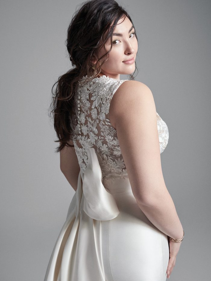 Statement Back Wedding Dresses: 11 Dramatic Gowns for the Modern Bride