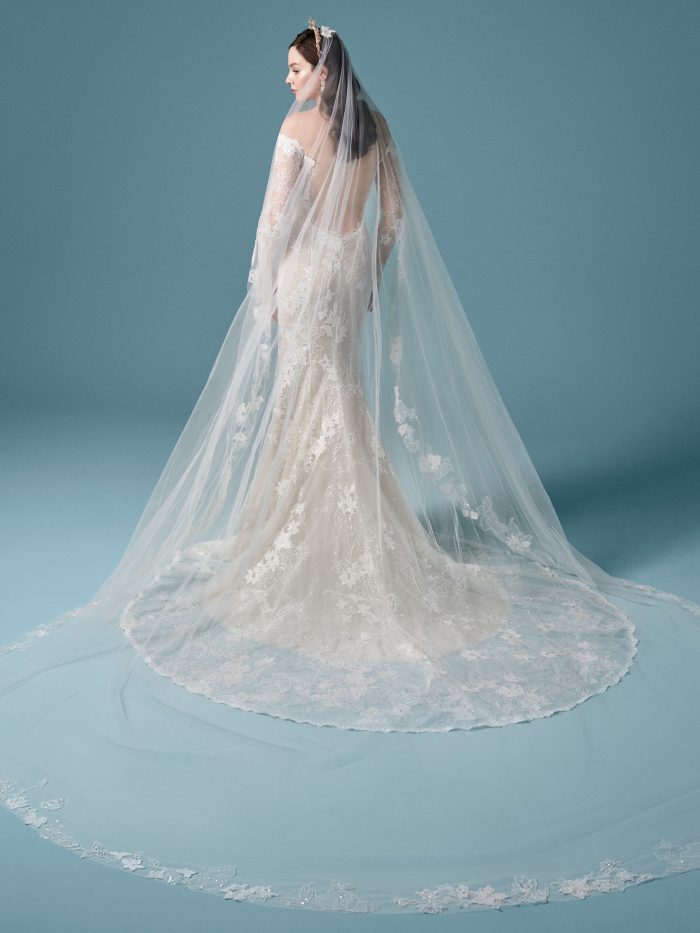 Statement Back Wedding Dresses: 11 Dramatic Gowns for the Modern Bride