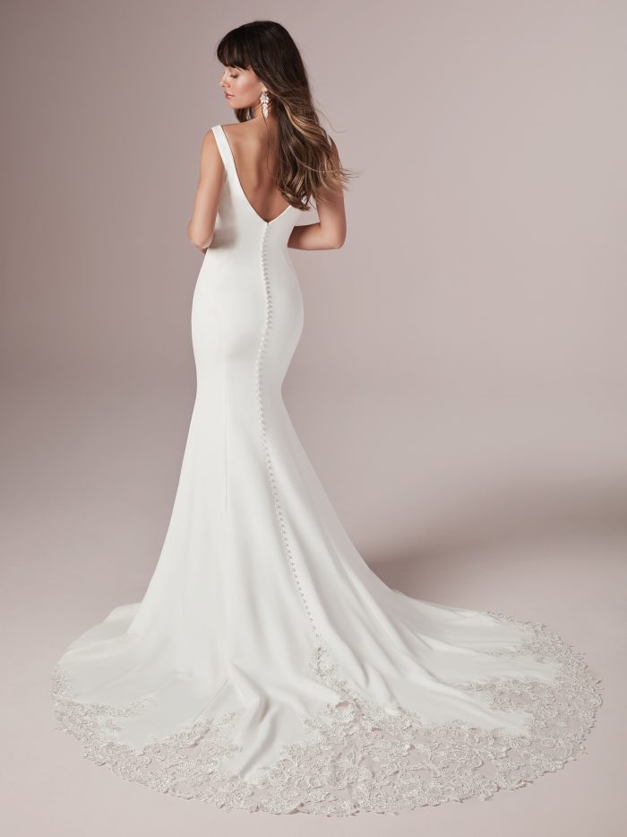 Minimalist Wedding Dresses: 7 Stunning & Simple Gowns