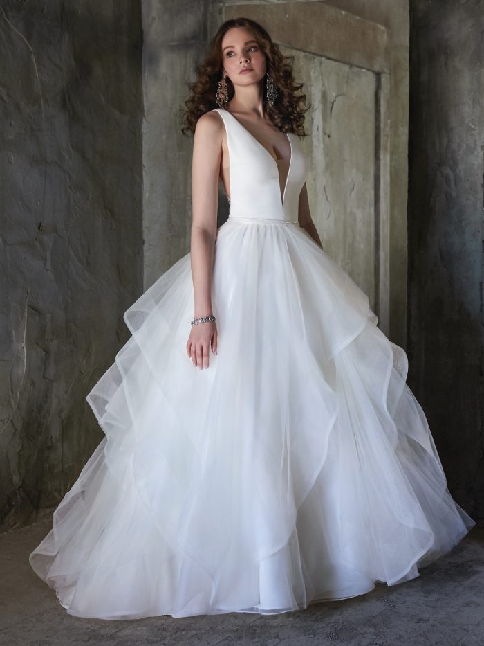 Minimalist Wedding Dresses: 7 Stunning & Simple Gowns