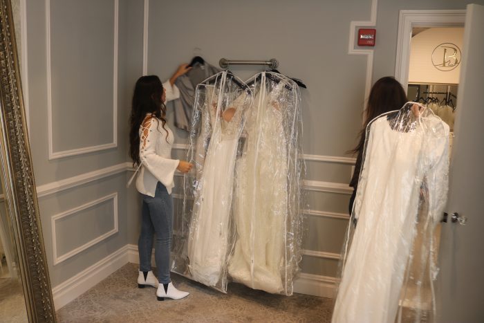 Elegant Elopement Dresses: Romantic & Casual Wedding Gowns