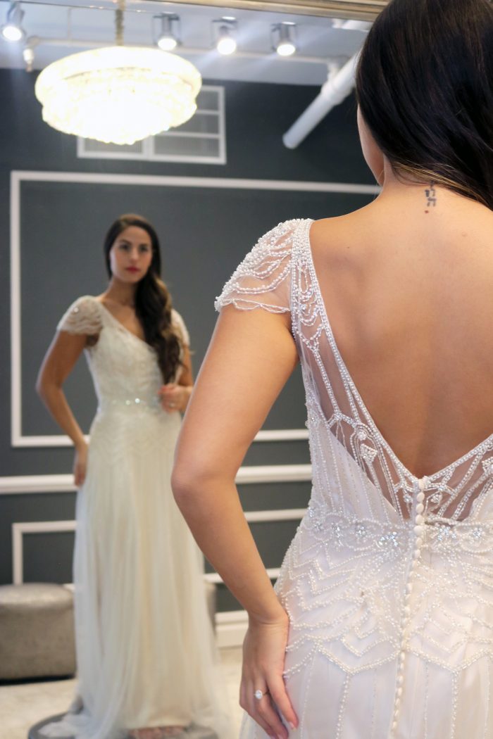 Elegant Elopement Dresses: Romantic & Casual Wedding Gowns