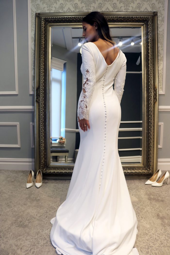 Elegant Elopement Dresses: Romantic & Casual Wedding Gowns