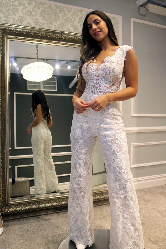 Elegant Elopement Dresses: Romantic & Casual Wedding Gowns