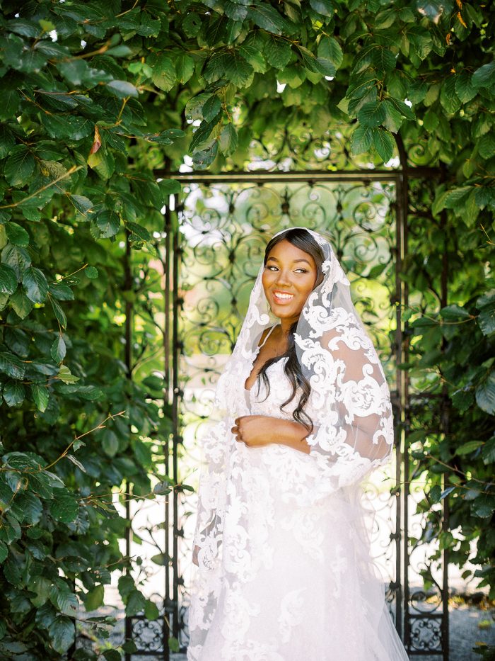 Elegant Garden Wedding Dresses: Style Inspiration & Trends