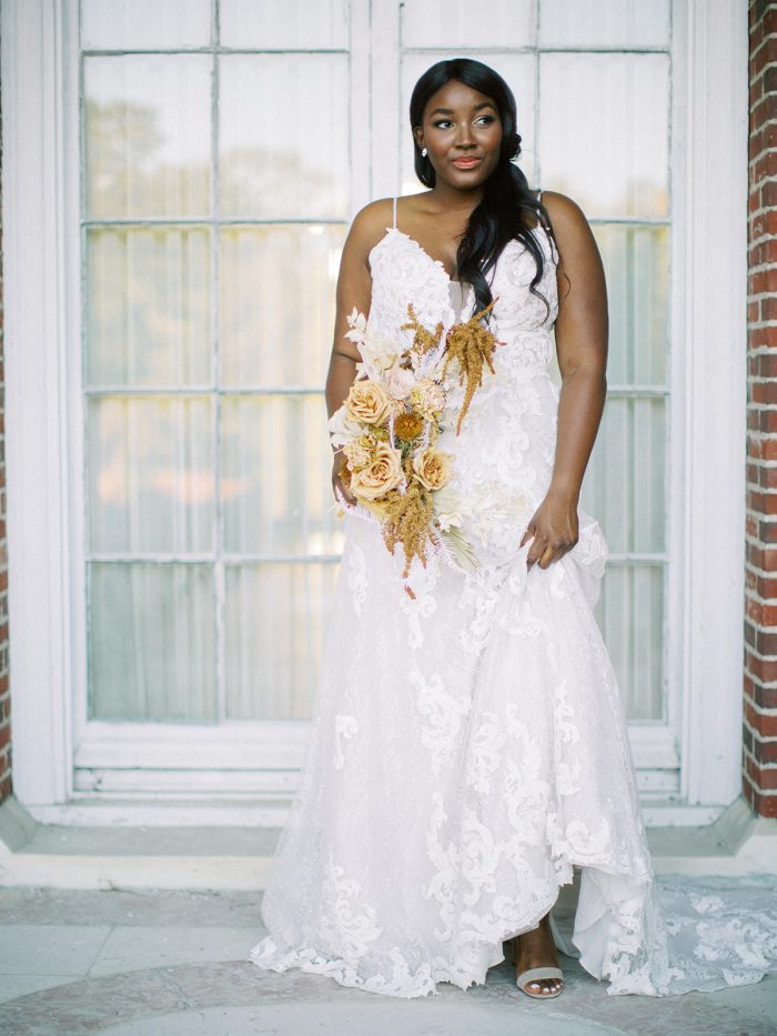 Elegant Garden Wedding Dresses: Style Inspiration & Trends