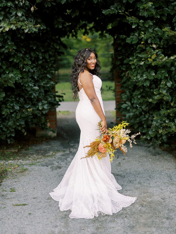 Elegant Garden Wedding Dresses: Style Inspiration & Trends