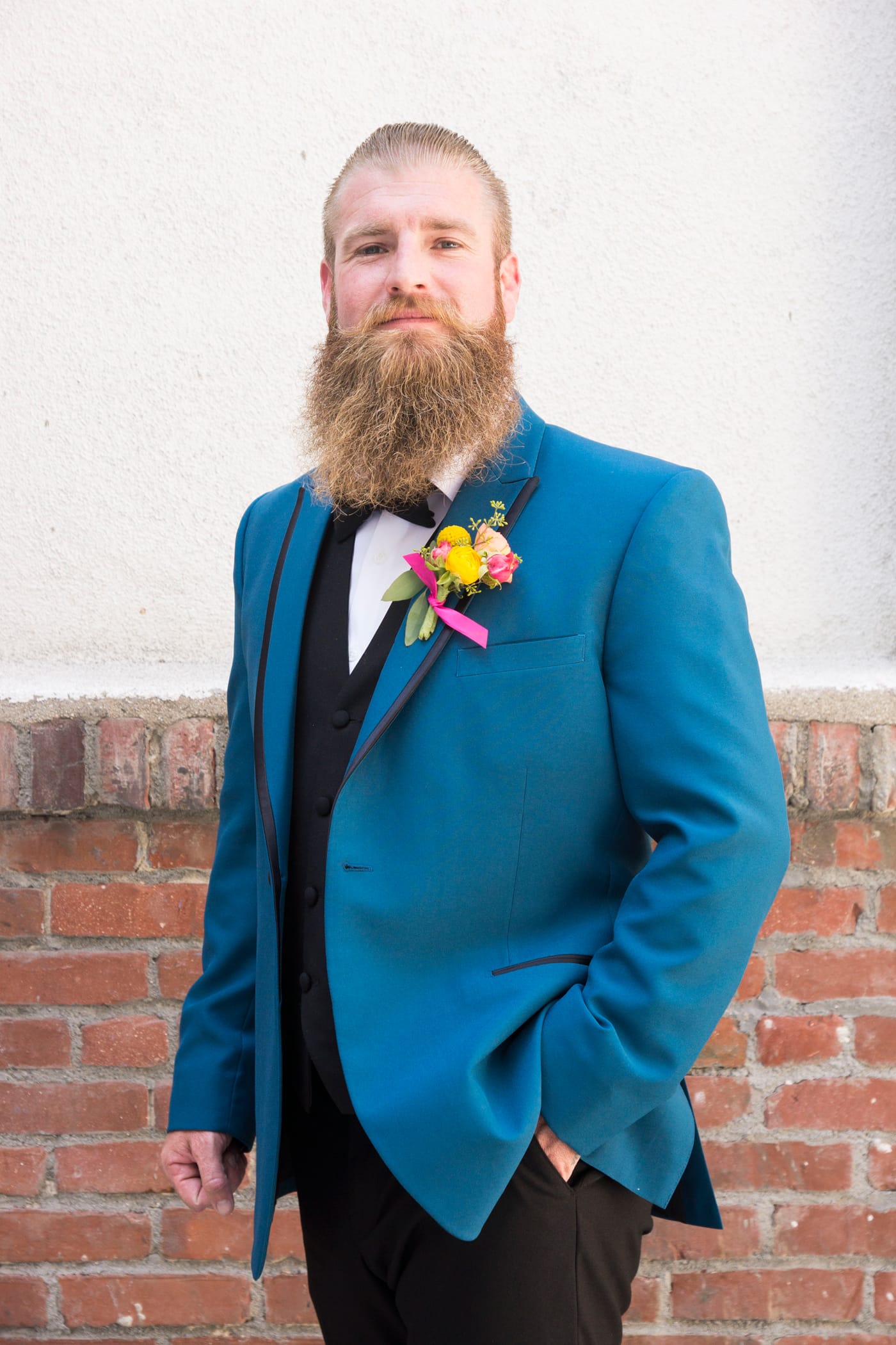 Confetti Wedding Styled Shoot: Vibrant & Modern Wedding Inspiration